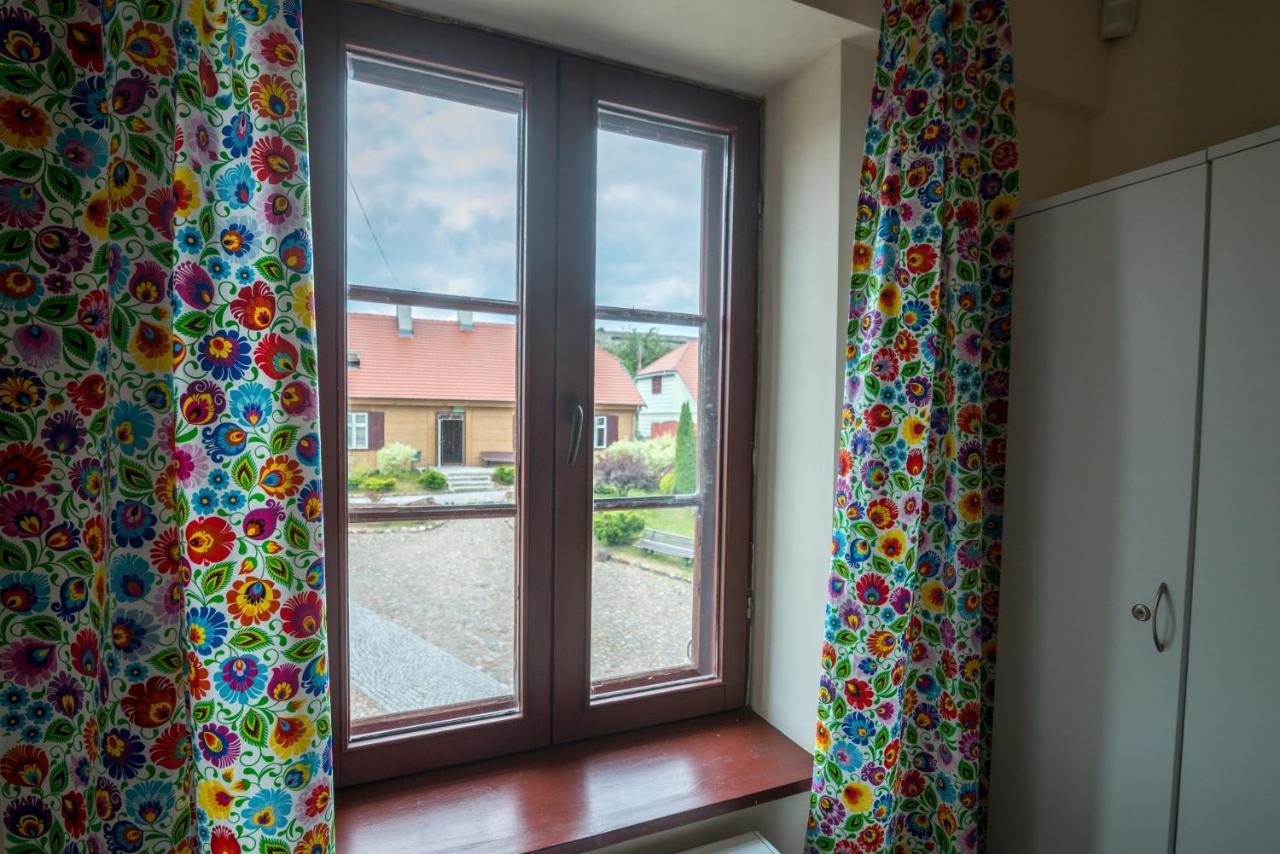 Gosciniec Folkier Vandrarhem Zgierz Exteriör bild